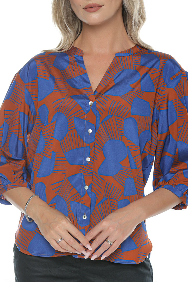 Bluza Daria creată în România, cu finisaje impecabile și design versatil